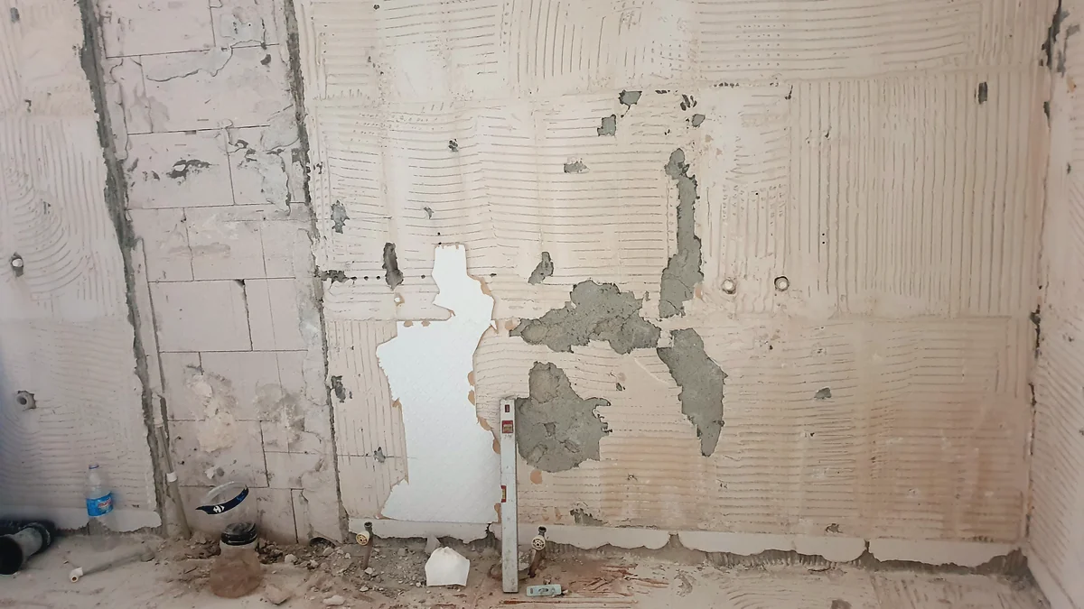 Eski ve Yıpranmış Duvarları Tamamen Yenilemek İçin Hangi İşlemler Yapılmalı?