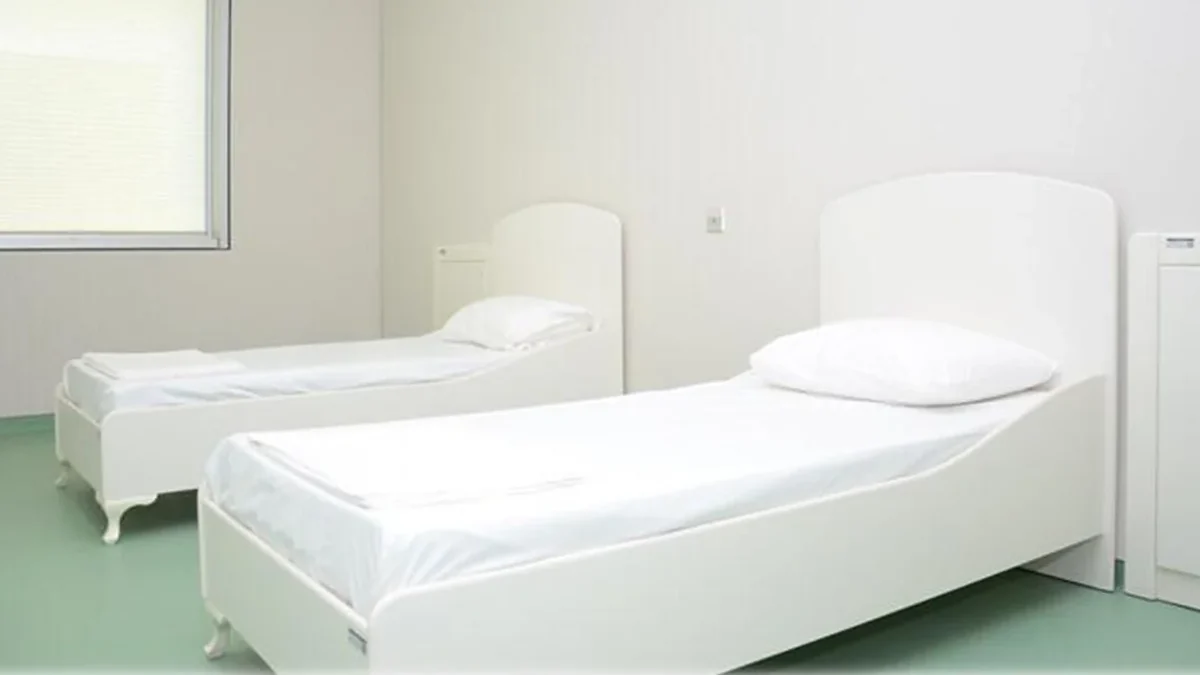 Which Wallcovering Is Most Durable for Hospitals, Schools and Hotels?