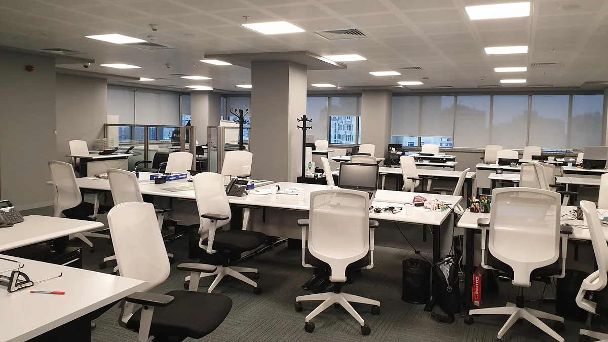 Is Glass Textile Wallcovering Worthwhile in Offices?