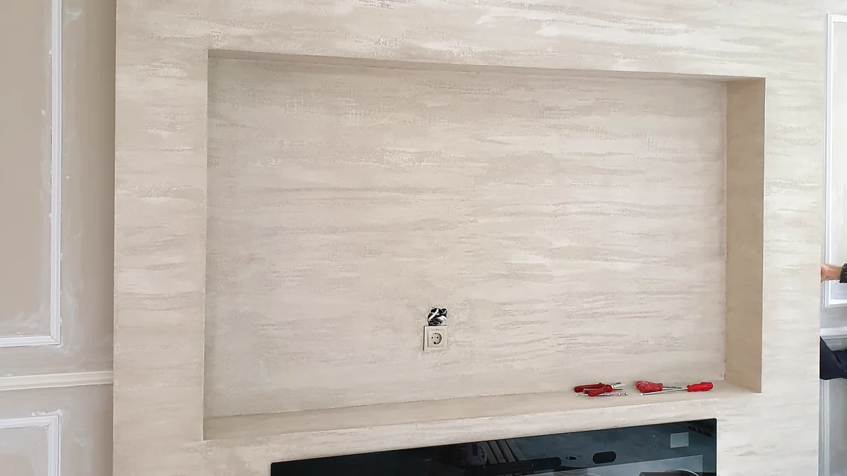 How Is a Travertine-Look Wall Made?