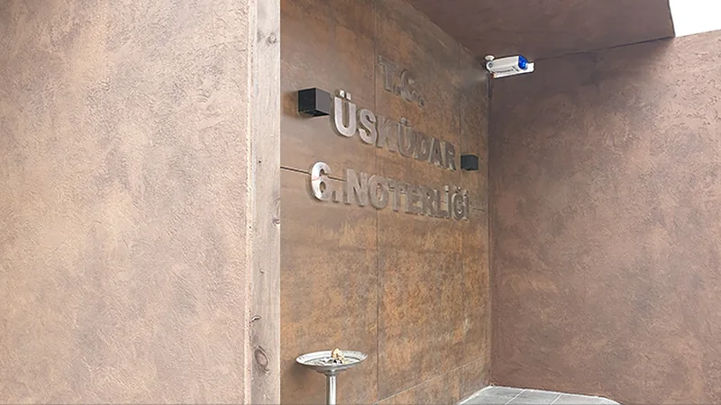 Üsküdar'da Tarihi ve Modern Buluşması