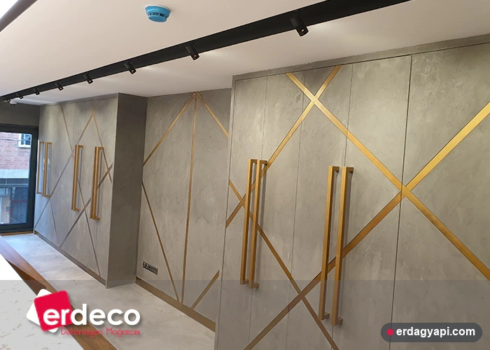 Iicmekan Ahsap Dolap Uzerine Beton Tasarimi